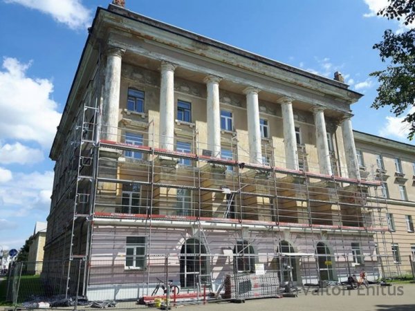 restavraciya-fasada-zdaniya-v-kohtla-jarve